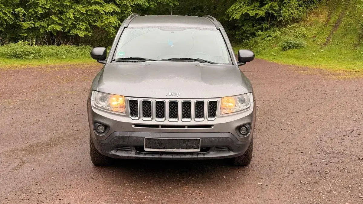 Gebraucht Jeep Compass 163 PS (119 kW) 2012 SUV