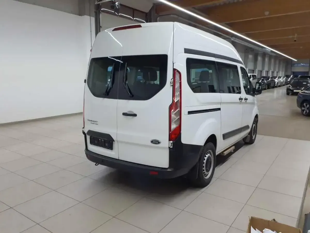 Gebraucht Ford Transit Custom 131 PS (96 kW) 2022 Weiß Van / Kleinbus