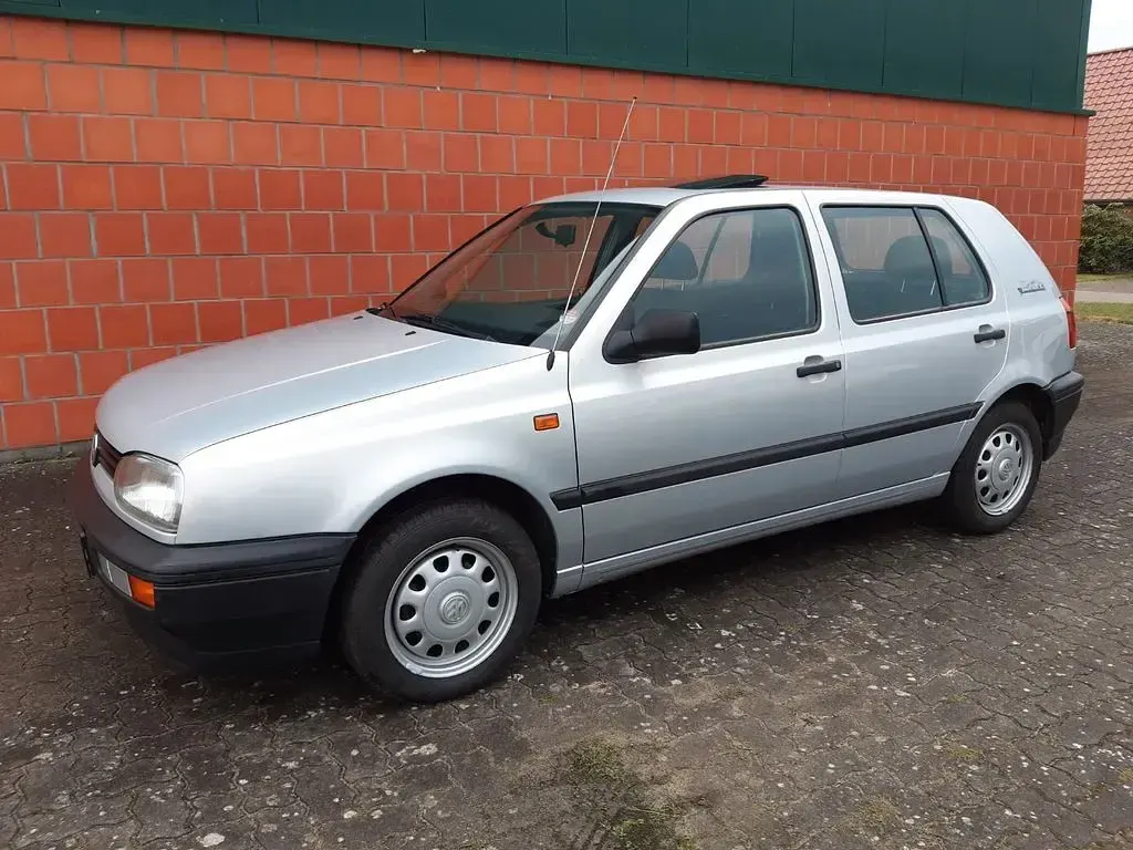 Gebraucht VW Golf III 75 PS (55 kW) 1995 Silber Limousine