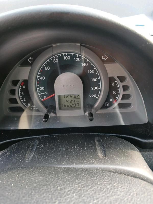 Gebraucht VW Fox 54 PS (39 kW) 2007 Grau Kleinwagen