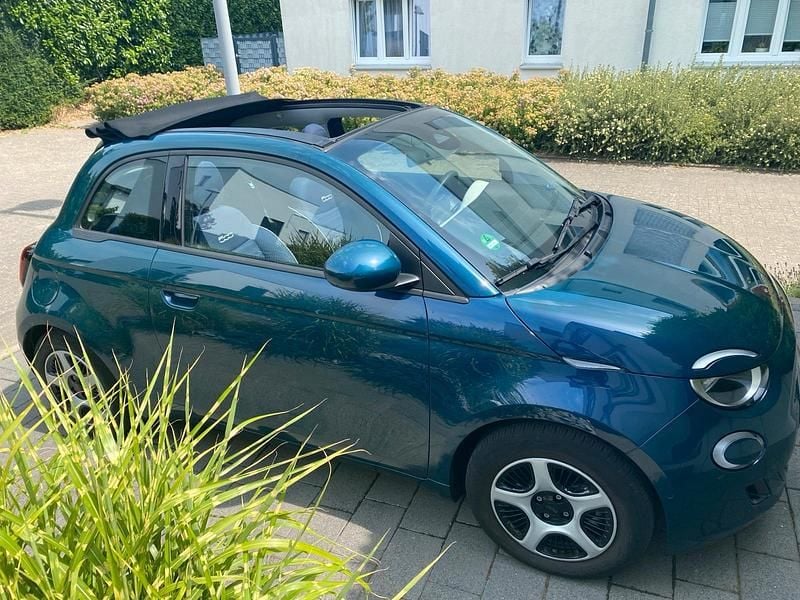 Gebraucht Fiat 500e 86 kW (118 PS) 2021 Grün Cabrio