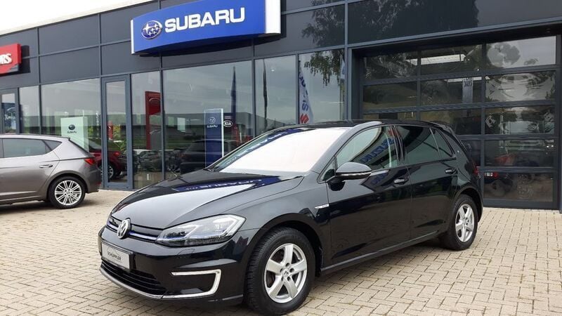 Schwarz Gebraucht 2017 VW e-Golf Kleinwagen | 13.990 € (Fairer Preis) - Bild 1/4