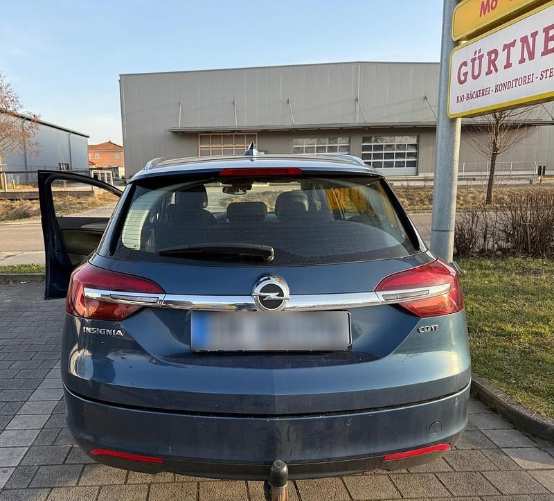 Gebraucht Opel Insignia 136 PS (100 kW) 2017 Blau Kombi