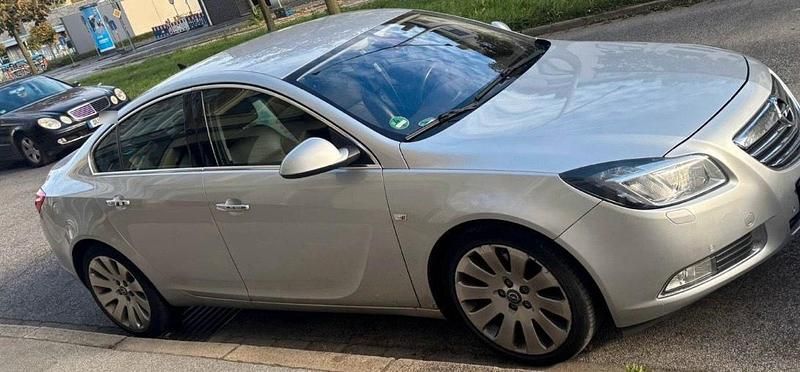 Gebraucht Opel Insignia 180 PS (132 kW) 2009 Silber Limousine