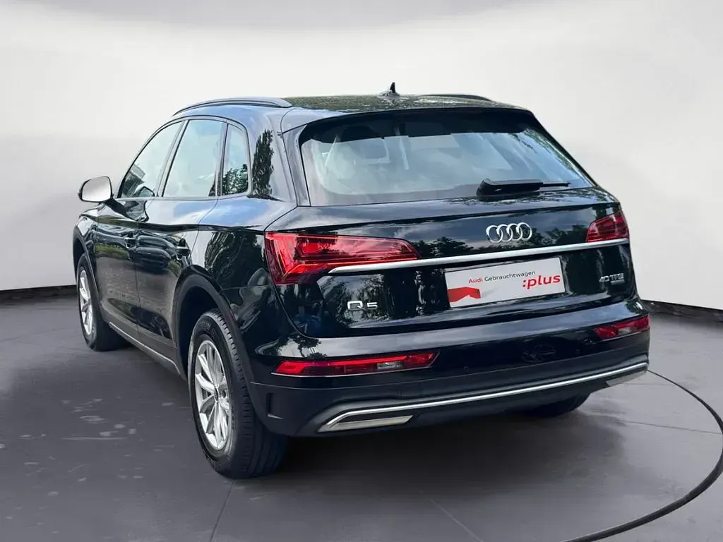 Gebraucht Audi Q5 Sport 204 PS (150 kW) 2024 Brillantschwarz SUV