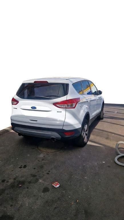 Gebraucht Ford Kuga SYNC Edition 150 PS (110 kW) 2014 Weiß SUV