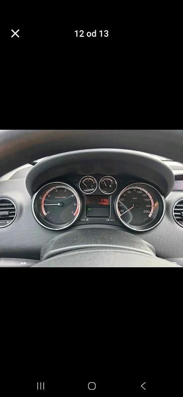 Grau Gebraucht 2011 Peugeot 308 Limousine | 2.200 € (Guter Preis) - Bild 1/4