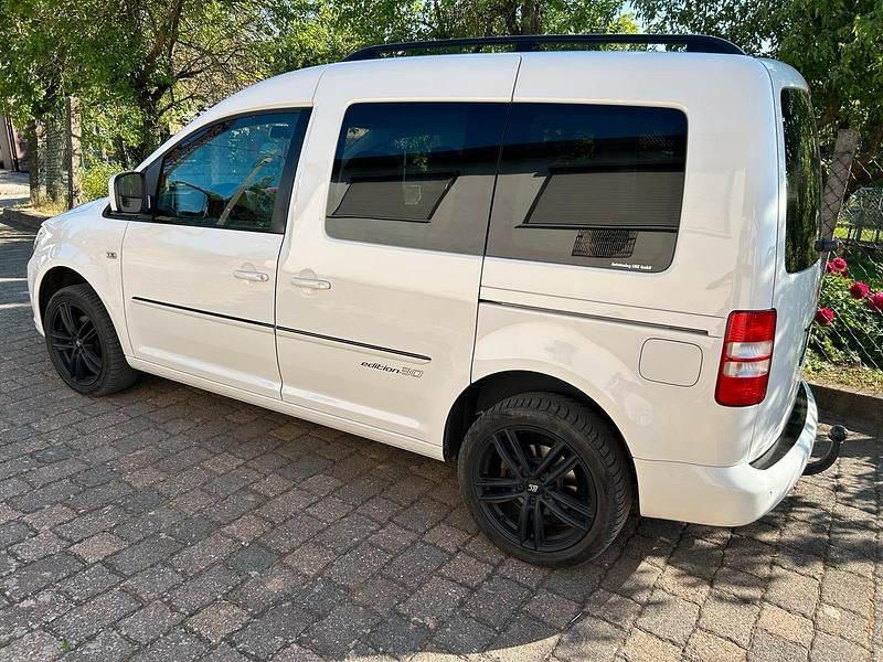 Gebraucht VW Caddy Edition 101 PS (74 kW) 2015 Weiß Van / Kleinbus