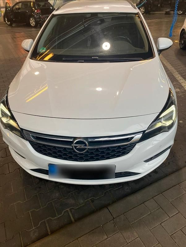 Gebraucht Opel Astra 136 PS (100 kW) 2016 Weiß Kombi