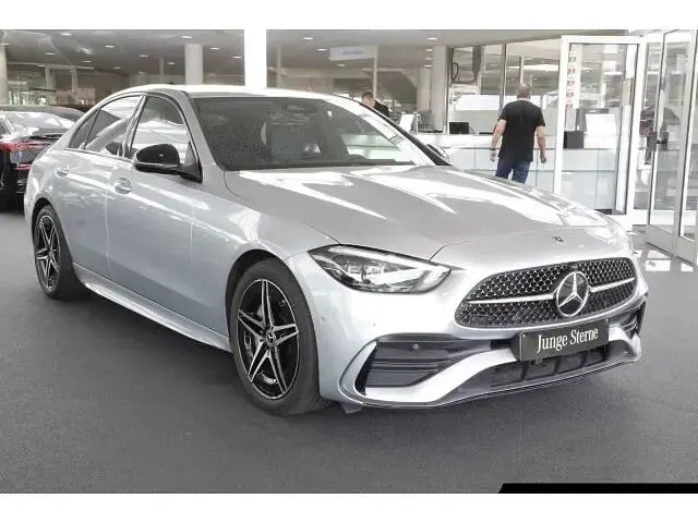Gebraucht Mercedes C180 AMG line 170 PS (125 kW) 2025 Silber Limousine