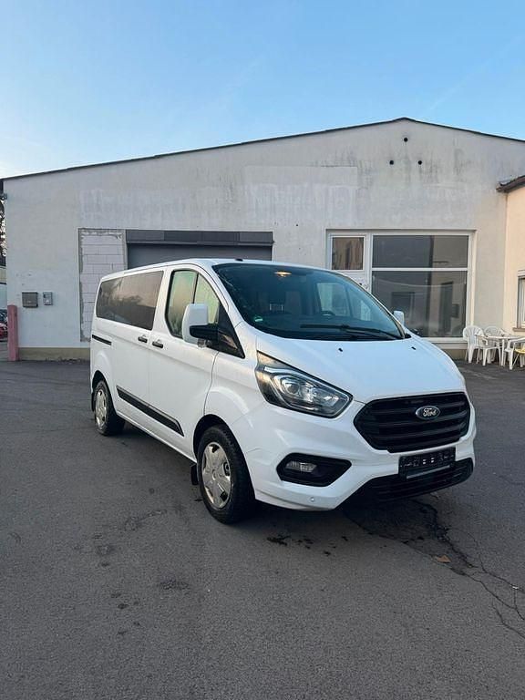Gebraucht Ford Transit Custom 105 PS (77 kW) 2018 Weiß Van / Kleinbus