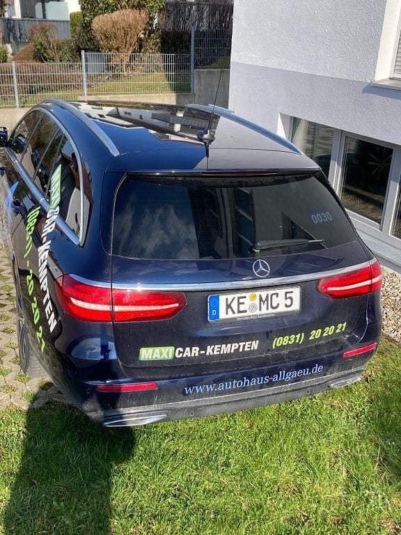 Usata Mercedes E400 330 CV (242 kW) 2020 Blu Berlina