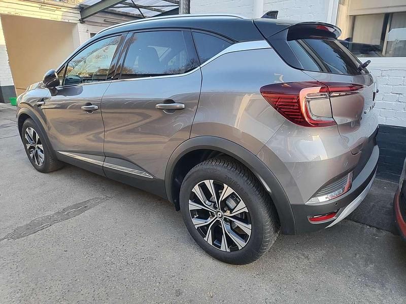 Gebraucht Renault Captur Techno 140 PS (102 kW) 2024 Grau kng + schwarz gne SUV
