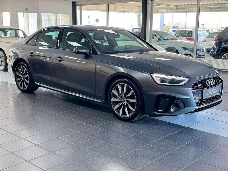 Second-hand Audi A4 S-Line 204 CP (150 kW) 2023 Gri Berlinǎ