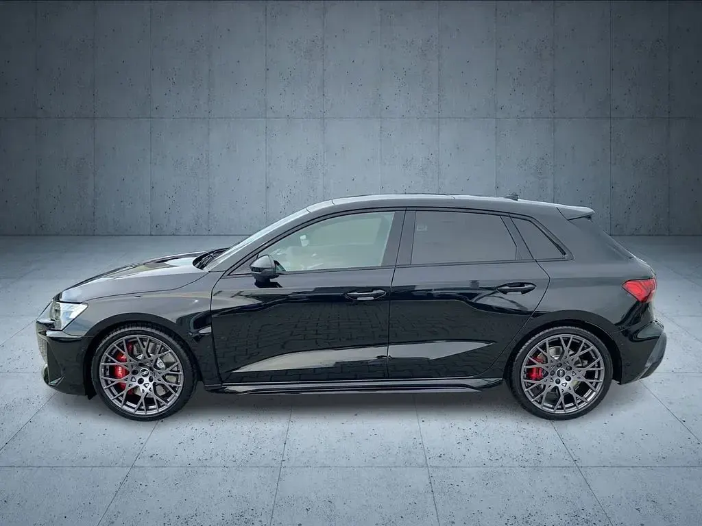 Neu Audi RS3 Sport 400 PS (294 kW) 2025 Mythosschwarz metallic Limousine