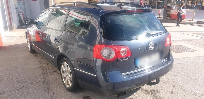 Gebraucht VW Passat 170 PS (125 kW) 2007 Blau Kombi