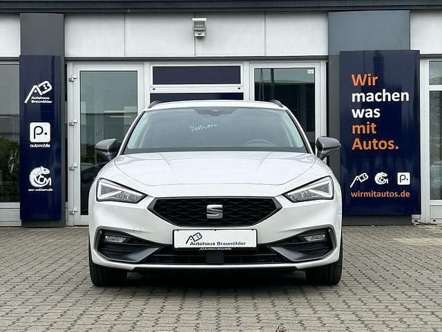 ´candy´ weiss Gebraucht 2022 Seat Leon FR-Line Kombi | 18.750 € (Guter Preis) - Bild 1/4