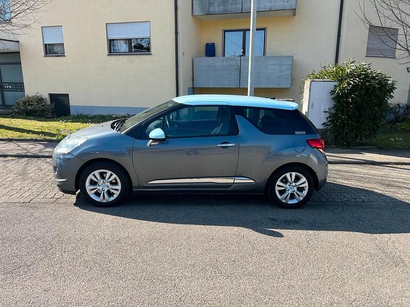 Gebraucht Citroën DS3 So Chic 120 PS (88 kW) 2010 Grau Kleinwagen