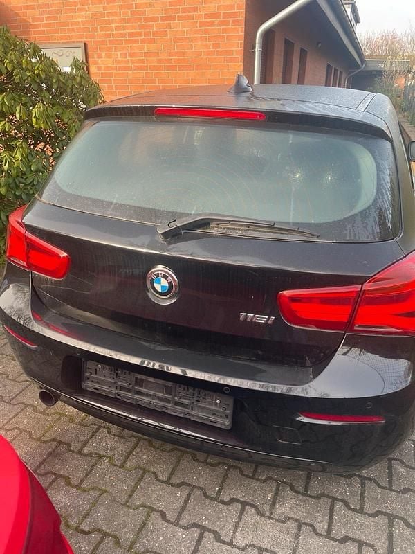 Gebraucht BMW 116 109 PS (80 kW) 2015 Schwarz Kleinwagen