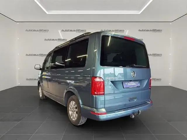 Usado VW Multivan 150 HP (110 kW) 2018 Andere Monovolume
