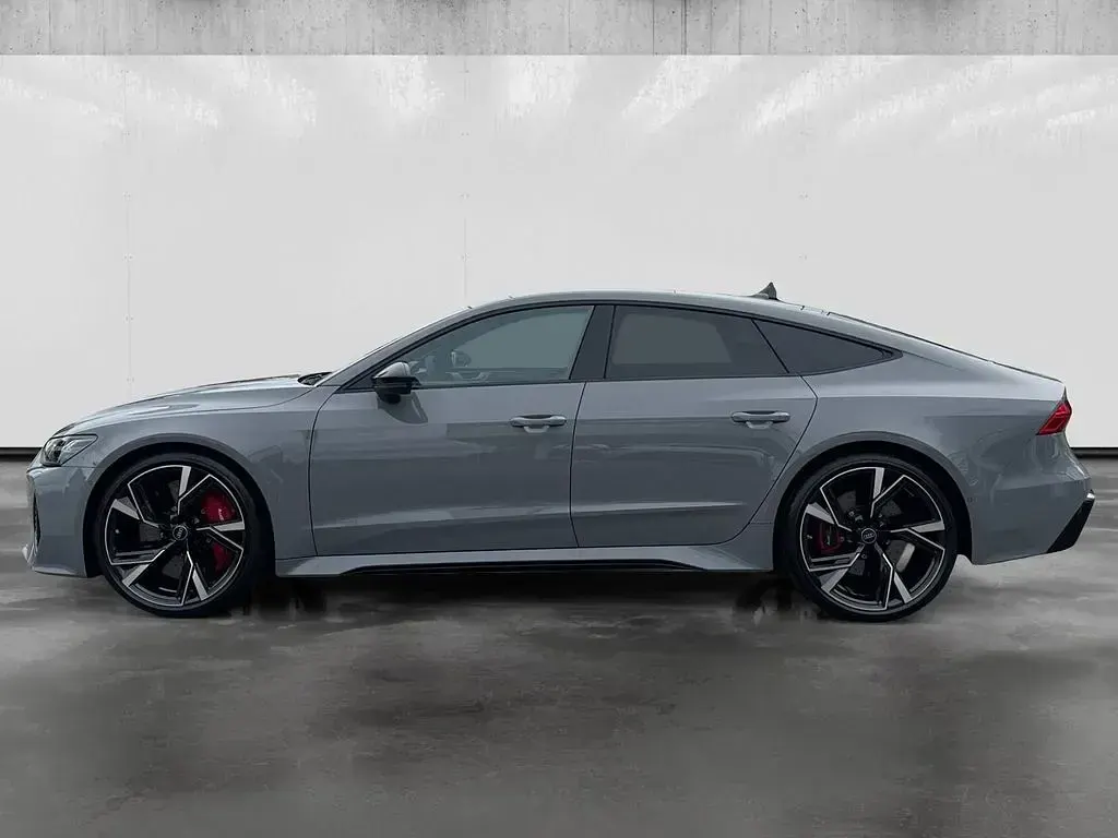 Gebraucht Audi RS7 Sportback Sport 600 PS (441 kW) 2023 Nardograu Kleinwagen