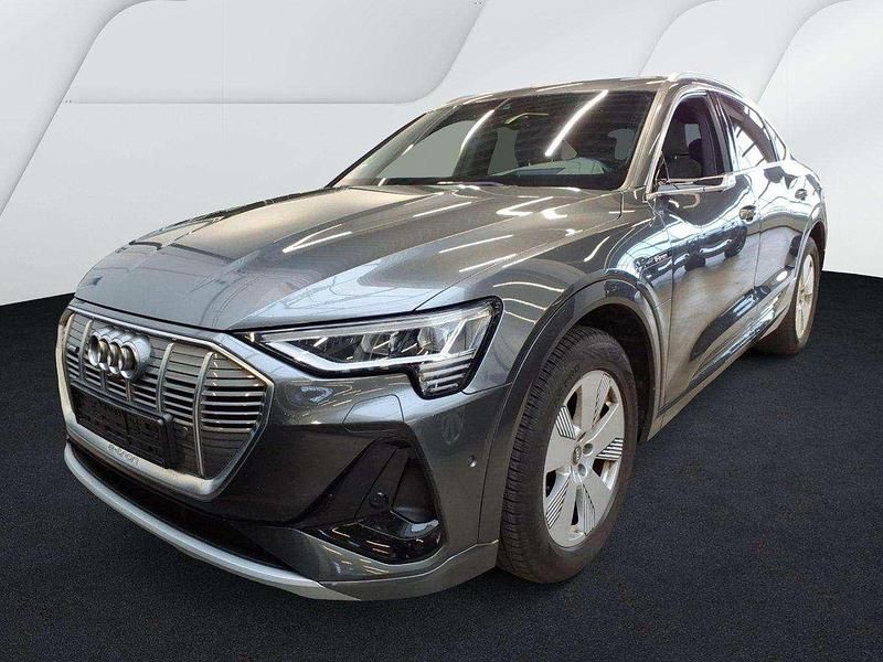 Daytonagrau perleffekt Gebraucht 2020 Audi e-tron Sportback S-Line SUV | 31.915 € (Superpreis) - Bild 1/2