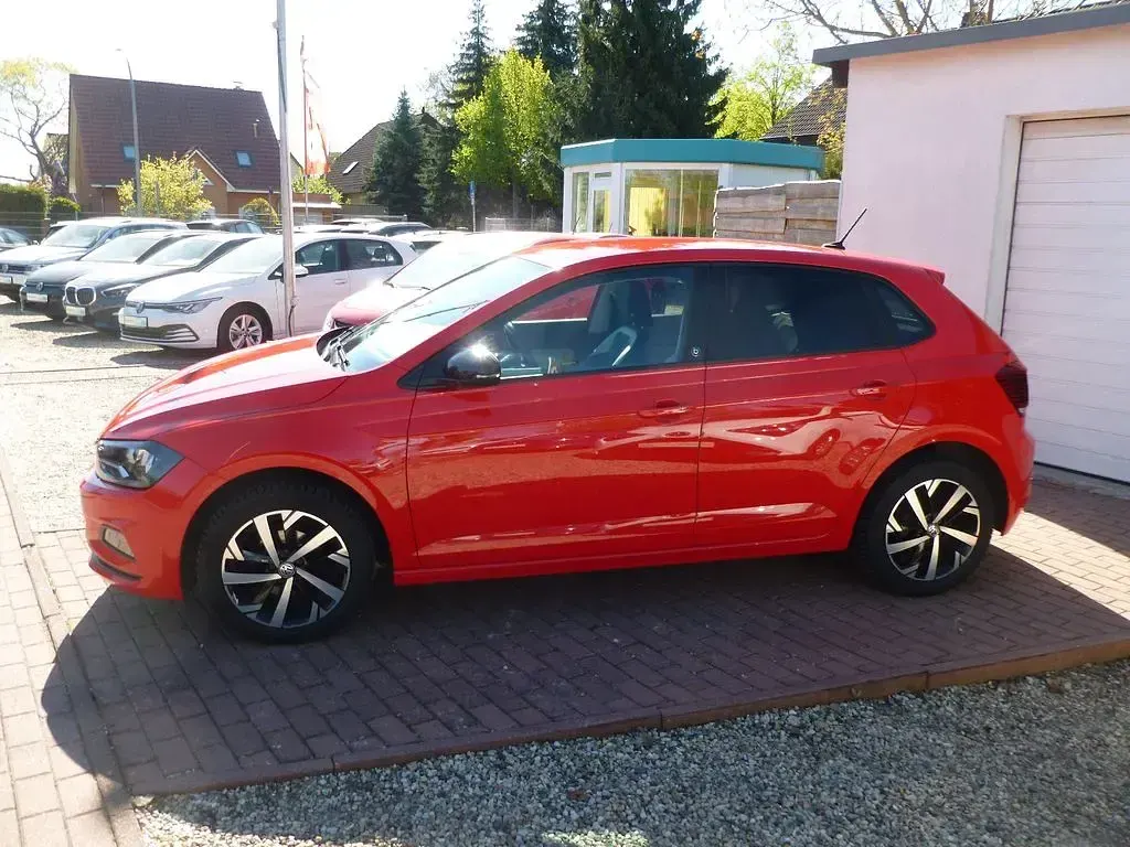 Gebraucht VW Polo Sound 95 PS (69 kW) 2018 Rot Kleinwagen