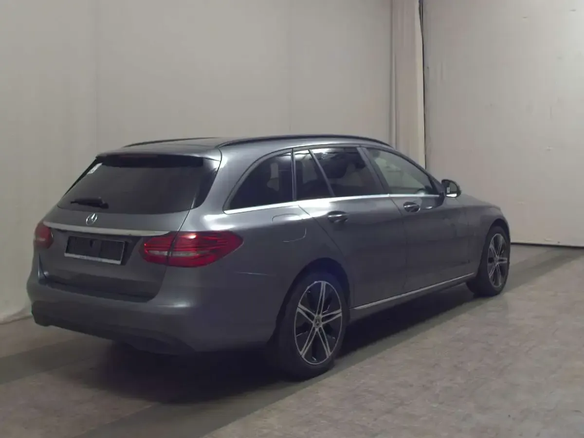 Gebraucht Mercedes C200 160 PS (117 kW) 2020 Selenitgrau metalliclack Kombi