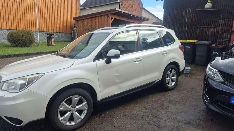 Gebraucht Subaru Forester Exclusive+ 150 PS (110 kW) 2014 Weiß SUV