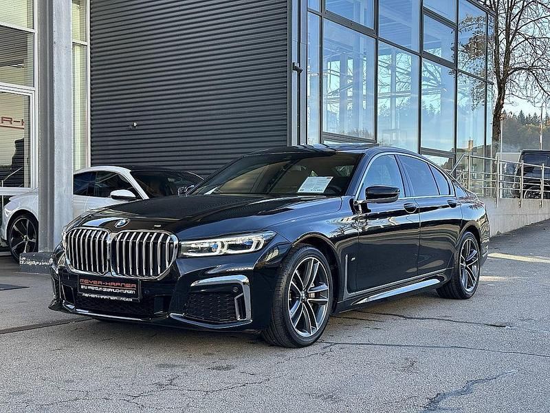 Gebraucht BMW 740 333 PS (244 kW) 2022 Schwarz Limousine