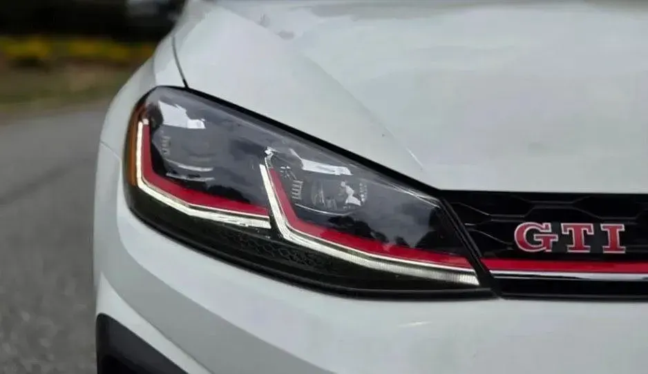 Gebraucht VW Golf VII GTI 245 PS (180 kW) 2019 Grau Limousine