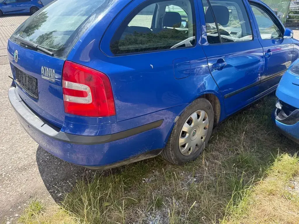 Gebraucht Skoda Octavia Classic 105 PS (77 kW) 2007 Blau Kombi
