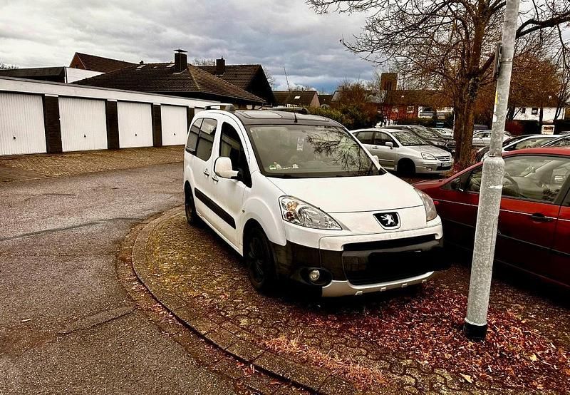 Gebraucht Peugeot Partner 108 PS (79 kW) 2010 Weiß Van / Kleinbus