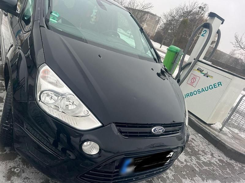 Gebraucht Ford S-MAX S 140 PS (102 kW) 2012 Schwarz Van / Kleinbus