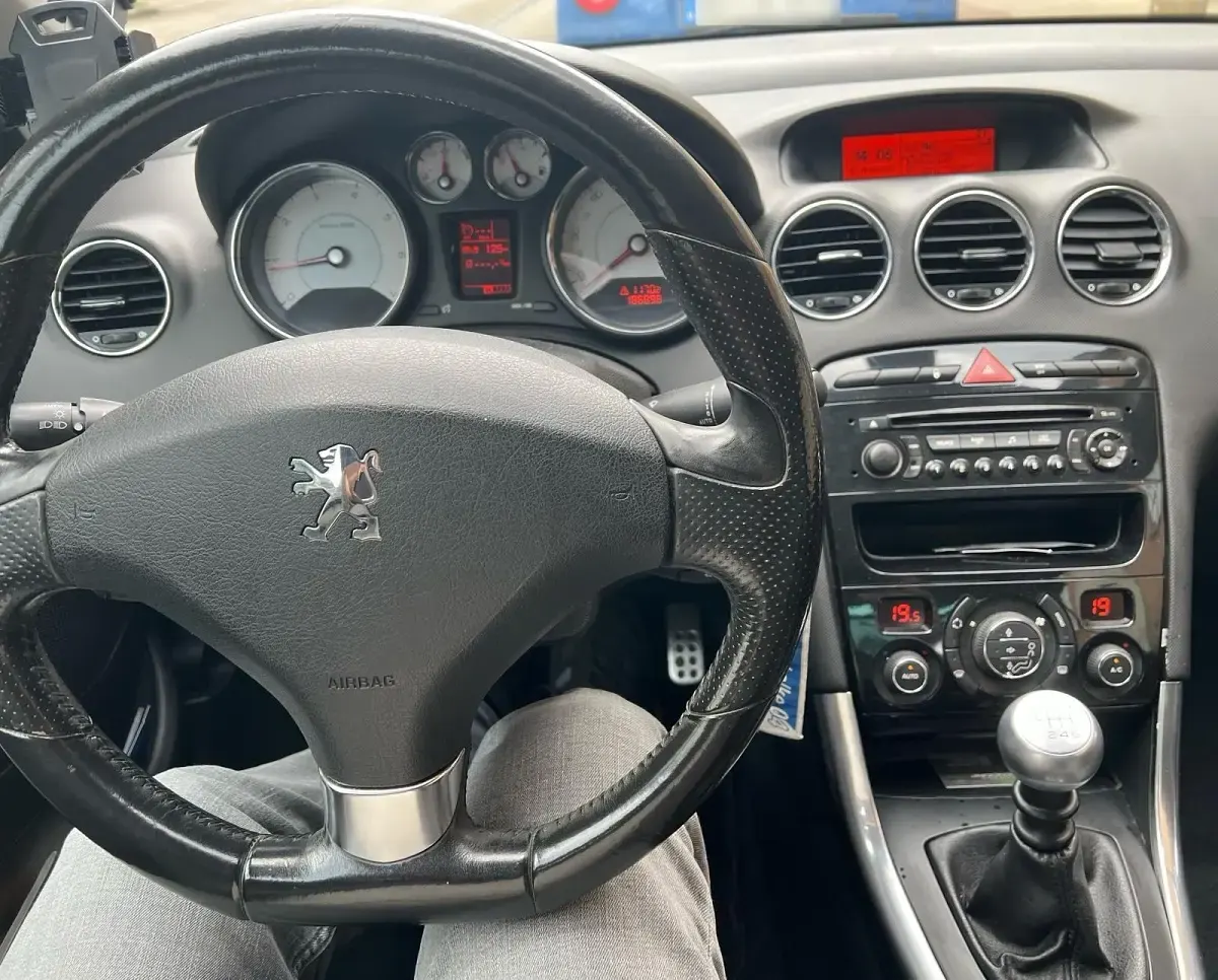 Gebraucht Peugeot 308 CC 150 PS (110 kW) 2010 Silber Cabrio