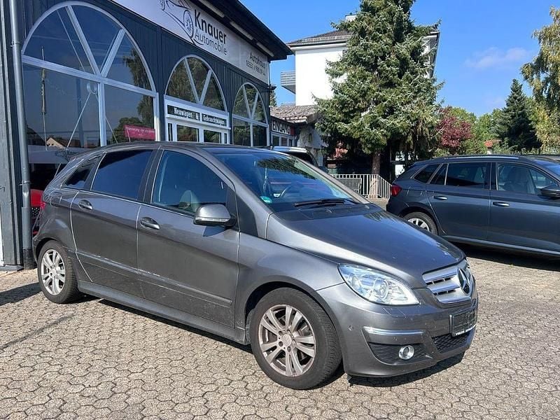Grau Gebraucht 2009 Mercedes B200 Van / Kleinbus | 2.900 € (Superpreis) - Bild 1/4