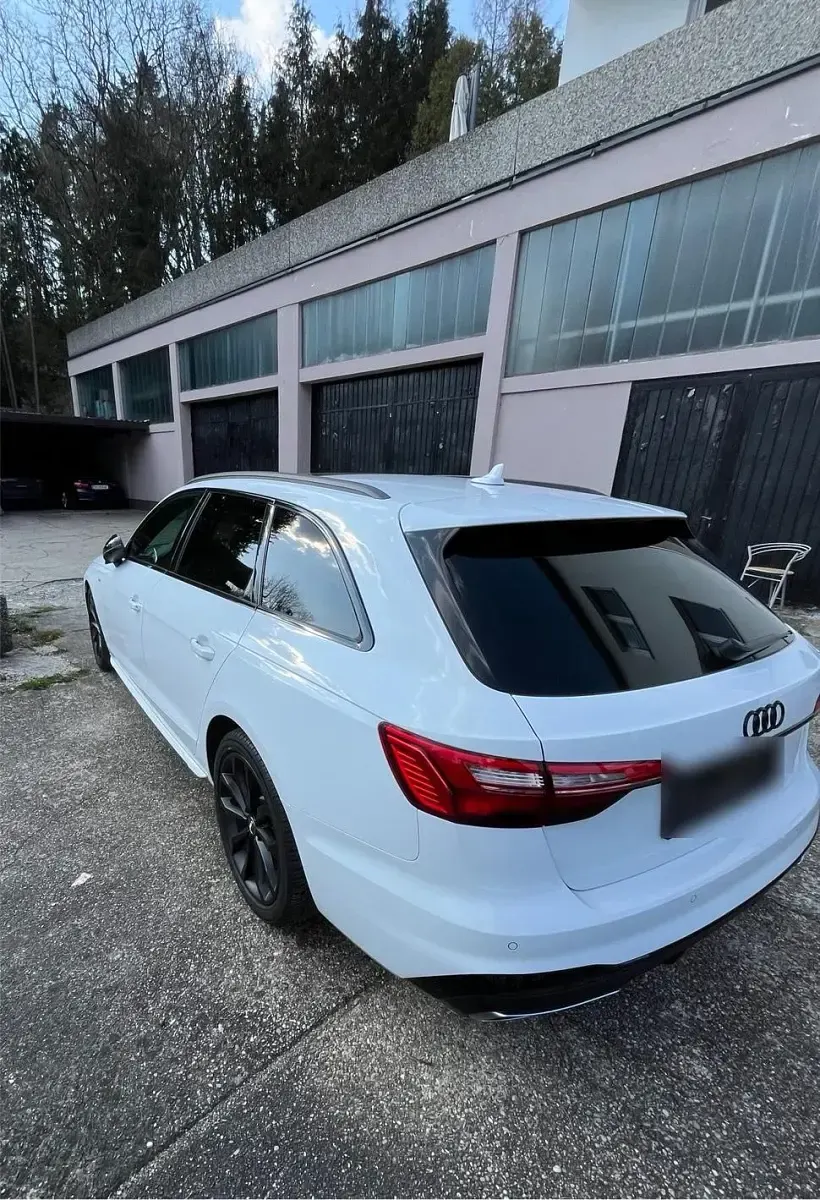 Gebraucht Audi A4 Ambiente 163 PS (119 kW) 2020 Weiß Kombi