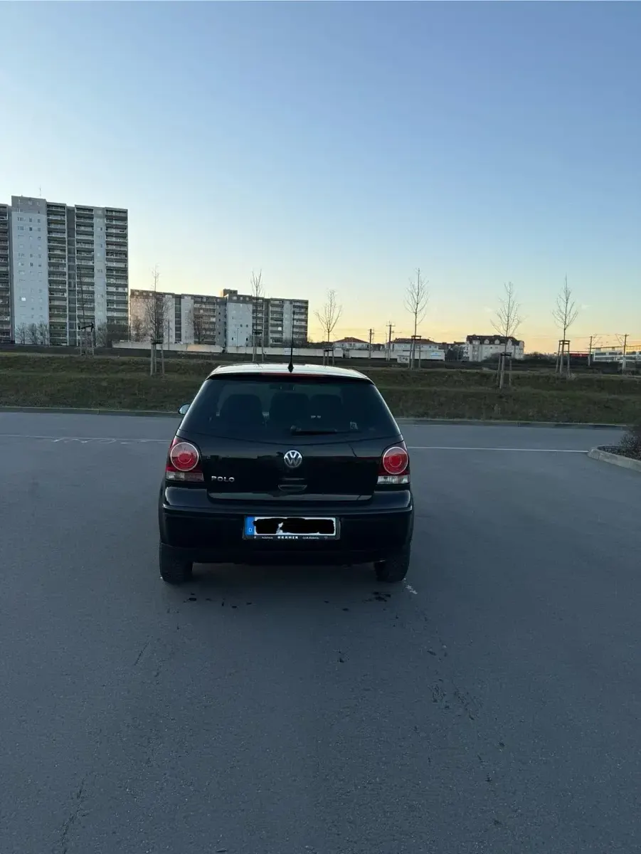 Gebraucht VW Polo 60 PS (44 kW) 2009 Schwarz Kleinwagen