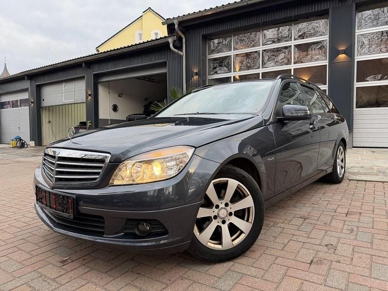 Gebraucht Mercedes C200 136 PS (100 kW) 2010 Grau Kombi