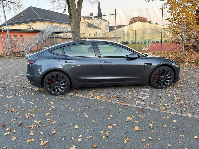 Gebraucht Tesla Model 3 Performance 377 kW (513 PS) 2022 Grau Limousine