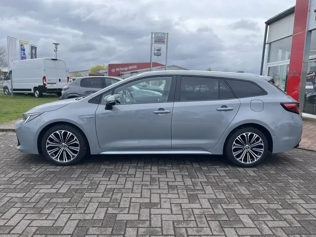 Gebraucht Toyota Corolla Club 179 PS (131 kW) 2019 Manhattengrau Kombi
