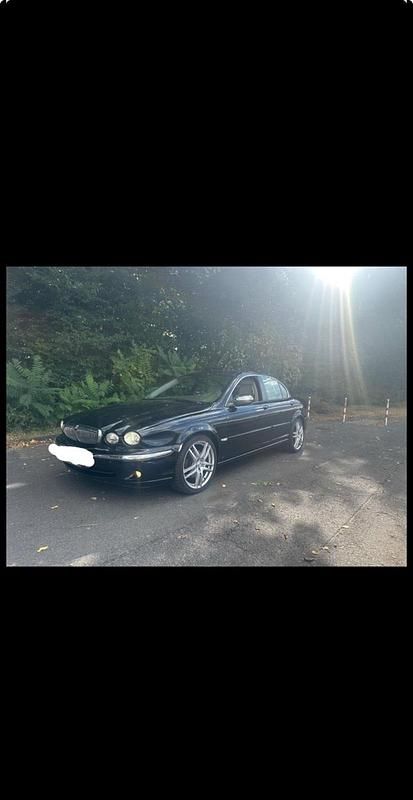 Schwarz Gebraucht 2006 Jaguar X-type Limousine | 2.999 € (Etwas zu teuer) - Bild 1/4