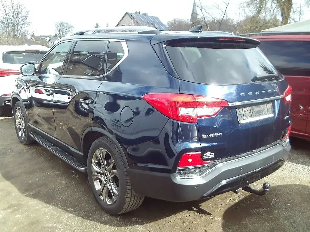 Gebraucht SsangYong Rexton 181 PS (133 kW) 2018 Blau SUV