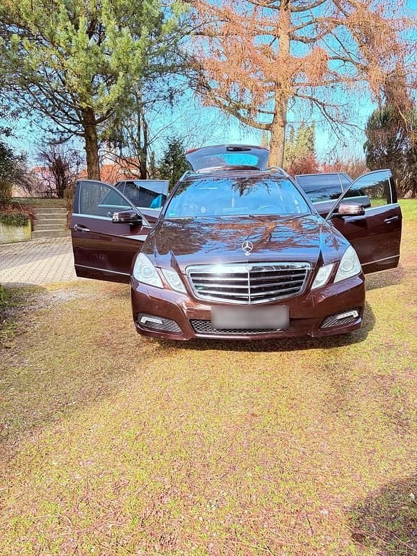 Gebraucht Mercedes E350 AMG line 231 PS (169 kW) 2010 Braun Kombi