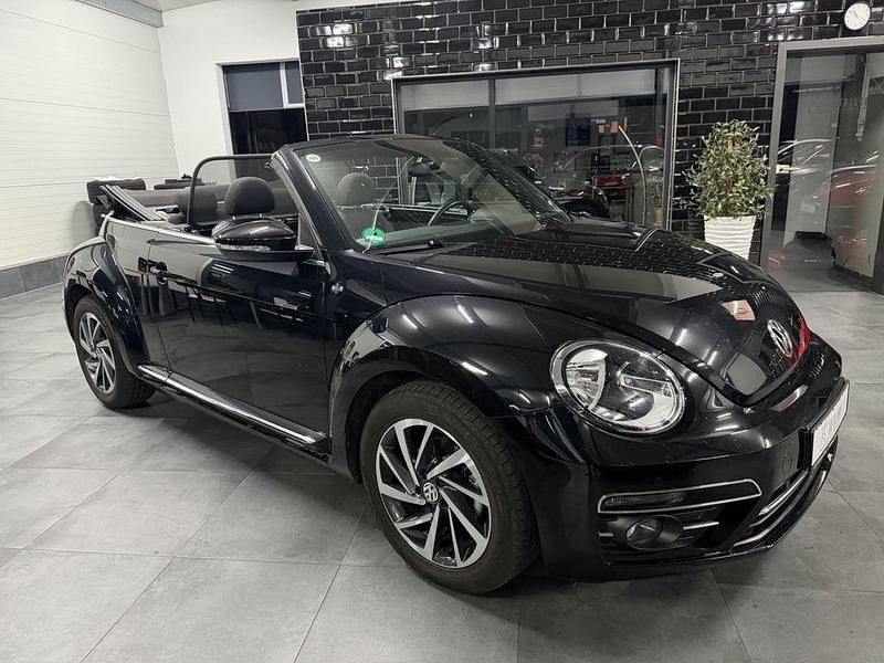 Gebraucht VW Beetle Cabriolet Design 150 PS (110 kW) 2018 Deep black perleffekt Cabrio
