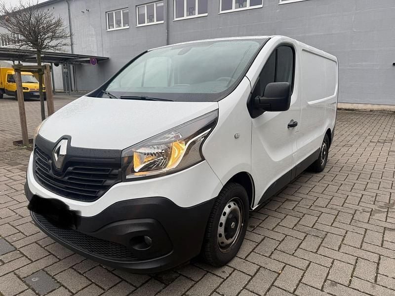 Gebraucht Renault Trafic 125 PS (91 kW) 2018 Weiß Van / Kleinbus