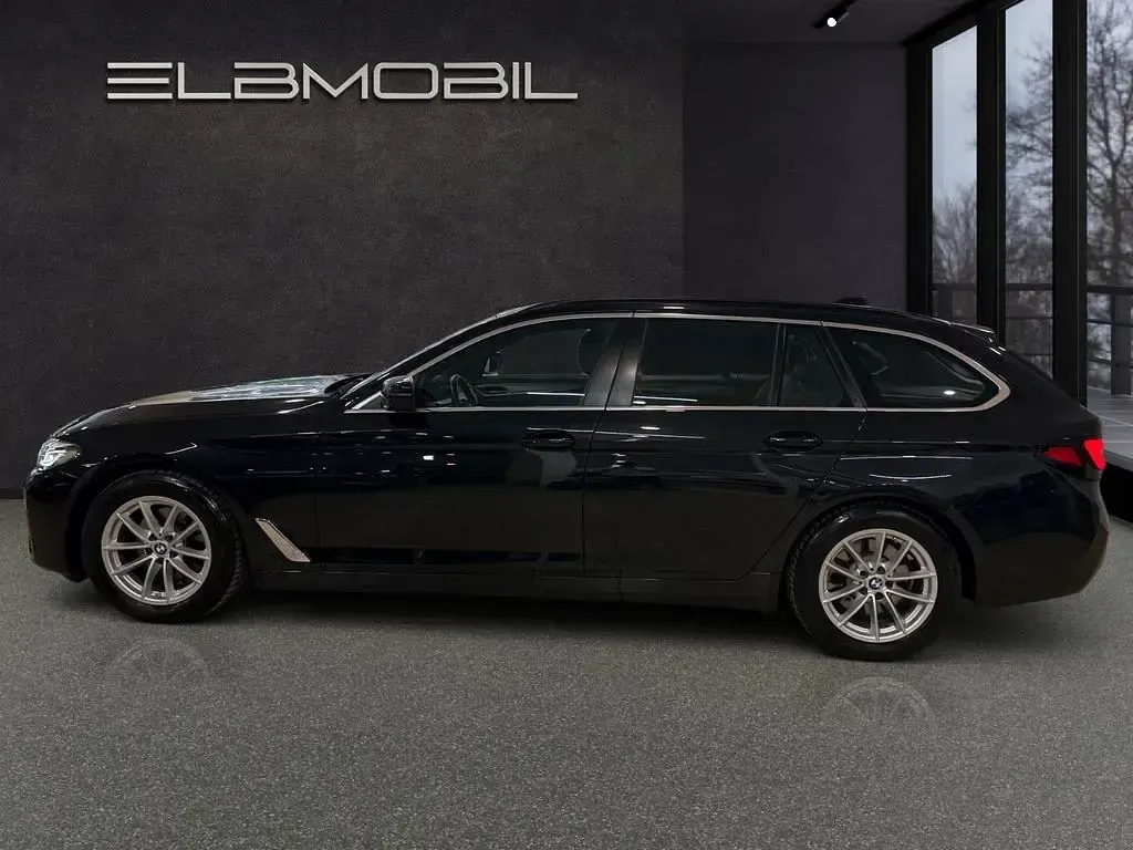 Gebraucht BMW 520 Sport Line 190 PS (139 kW) 2021 Schwarz Limousine