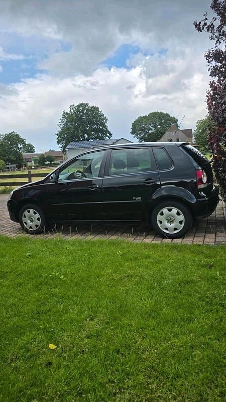 Schwarz Gebraucht 2009 VW Polo Black Edition Kleinwagen | 1.250 € (Fairer Preis) - Bild 1/4