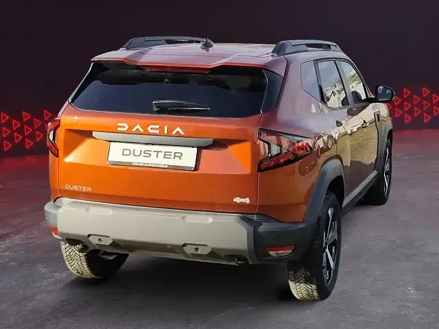 Neu Dacia Duster Journey 131 PS (96 kW) 2025 Terracottabraun SUV