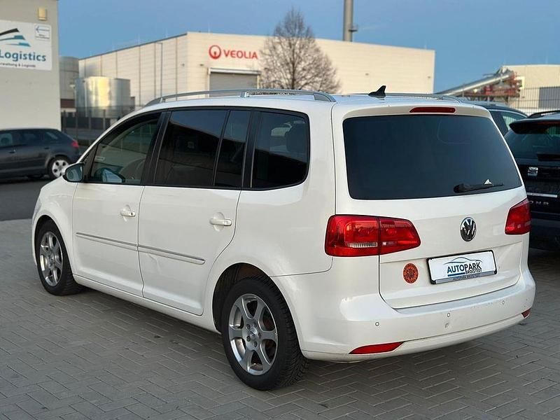 Gebraucht VW Touran Highline 140 PS (102 kW) 2010 Weiß Van / Kleinbus
